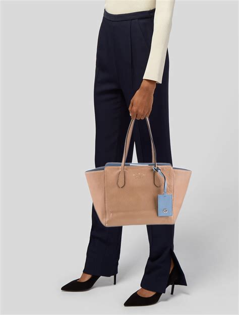 gucci small swing tote bag